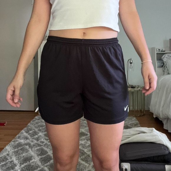 Nike Basketball Shorts - Picture 4 of 4